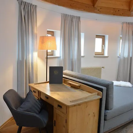 Garni Kern Hotel 3*