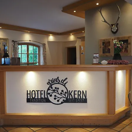 Hotel Garni Kern Halfing