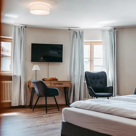 Hotel Gasthof Kern Hotel 3*