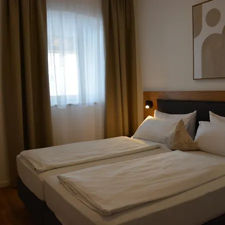 Kern 3* Halfing
